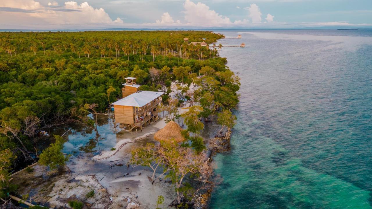 Hostel Villa Luz Beach Tintipan Island Bagian luar foto