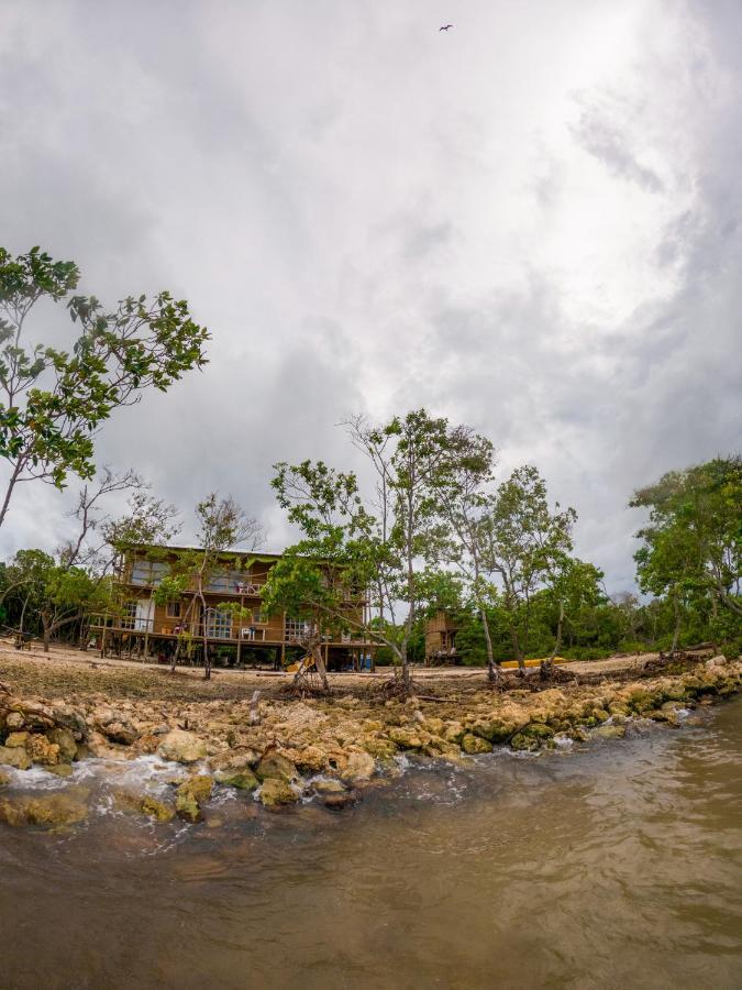Hostel Villa Luz Beach Tintipan Island Bagian luar foto